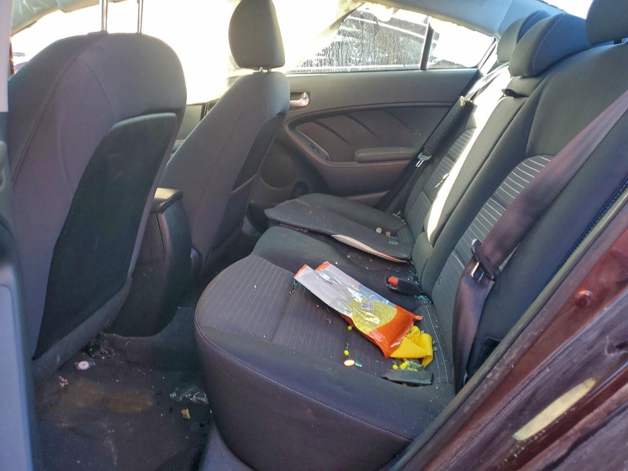 2017 KIA FORTE LX photo 10