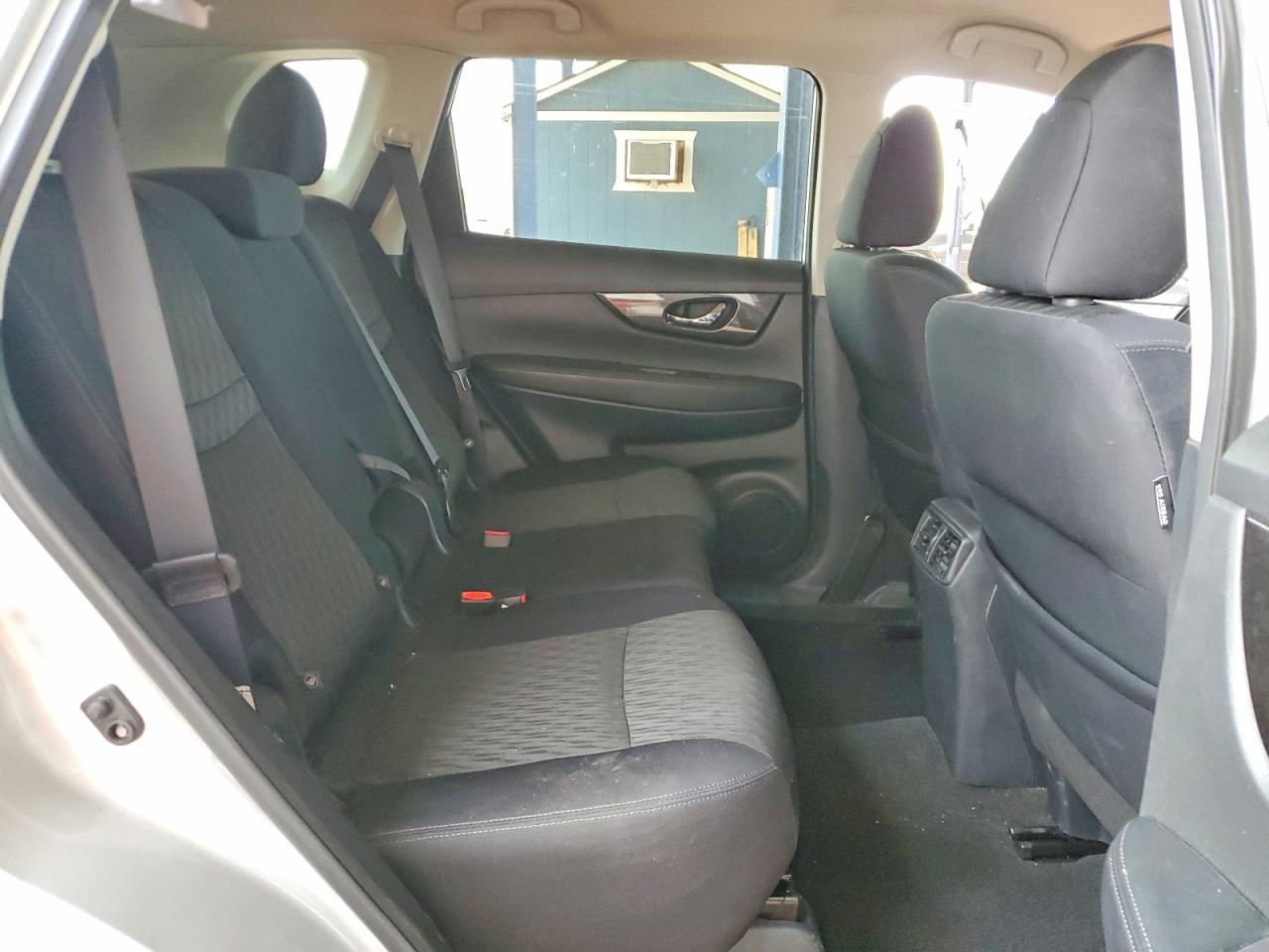 2019 NISSAN ROGUE S photo 11
