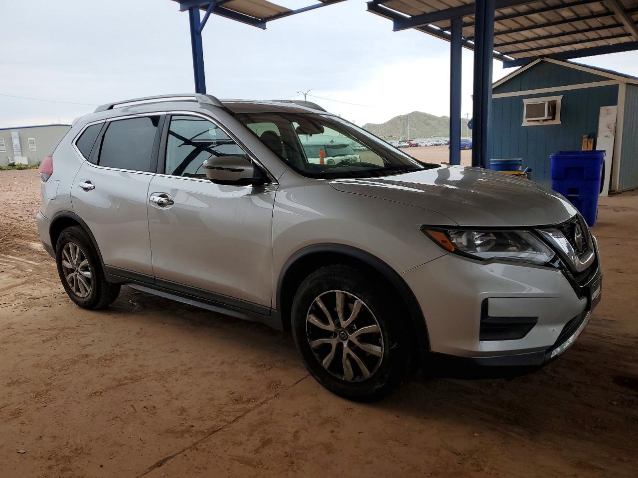 2019 NISSAN ROGUE S photo 4