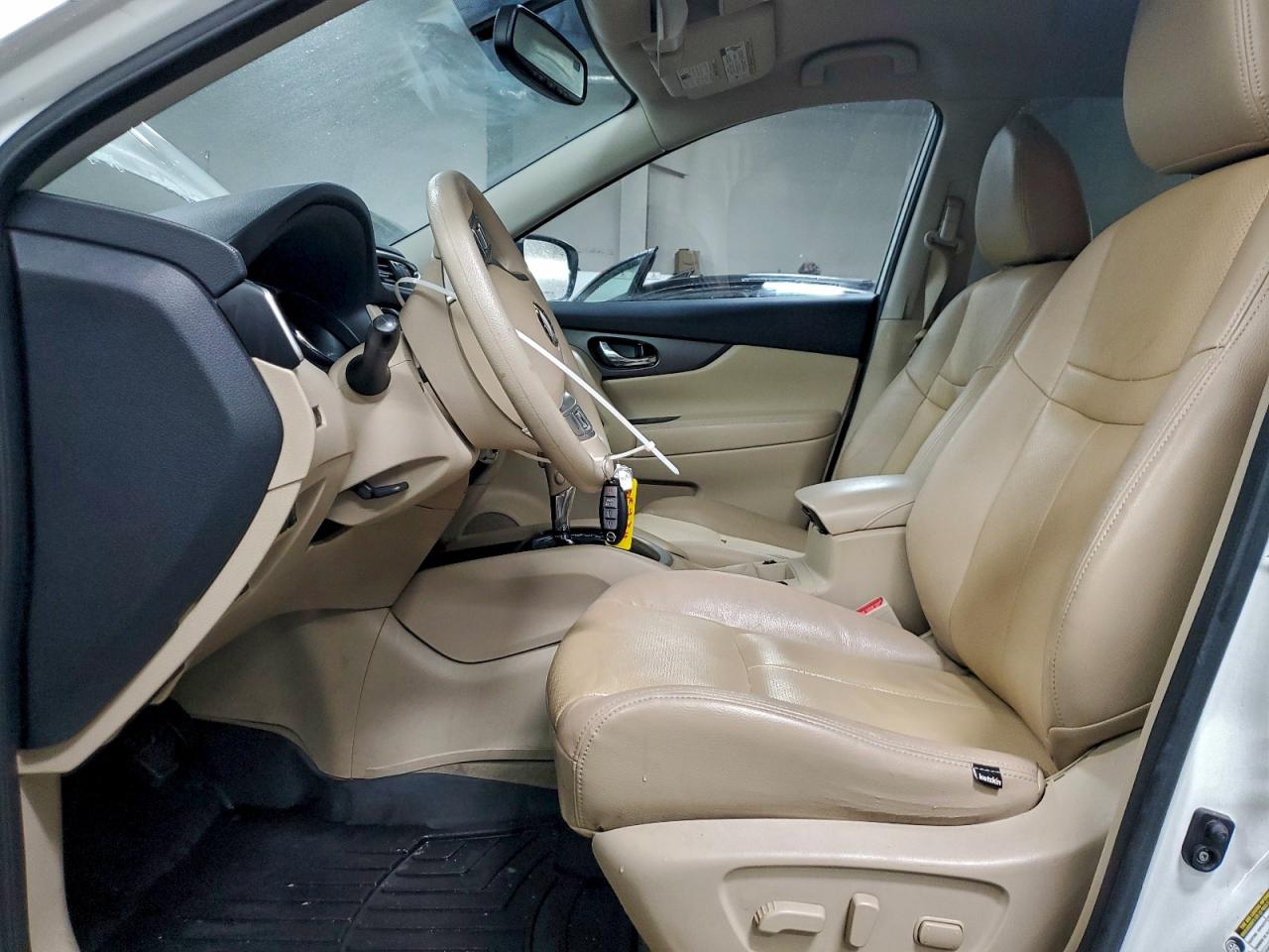 2014 NISSAN ROGUE S photo 7
