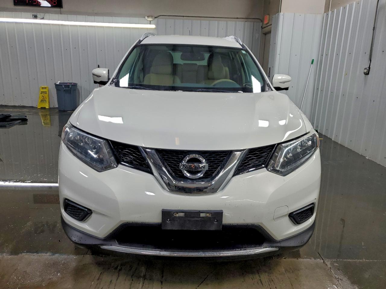 2014 NISSAN ROGUE S photo 5