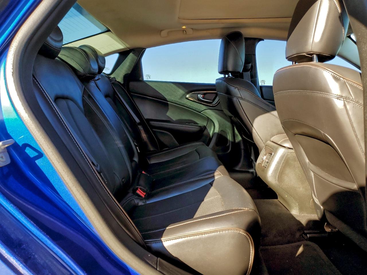 2015 CHRYSLER 200 C photo 10