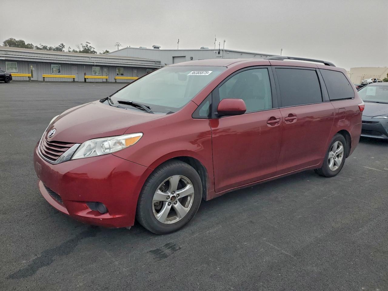 2015 TOYOTA SIENNA