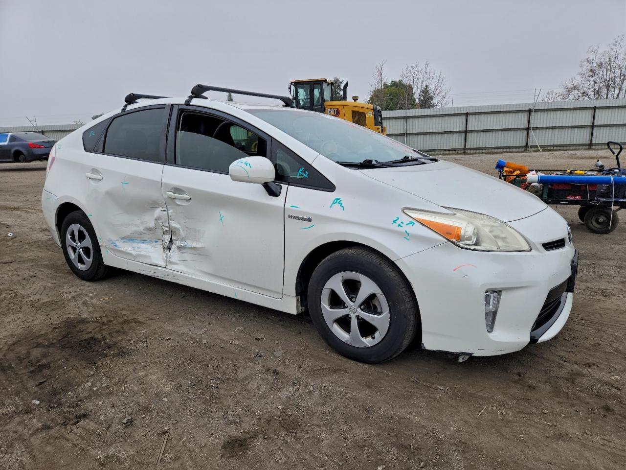 2013 TOYOTA PRIUS photo 4