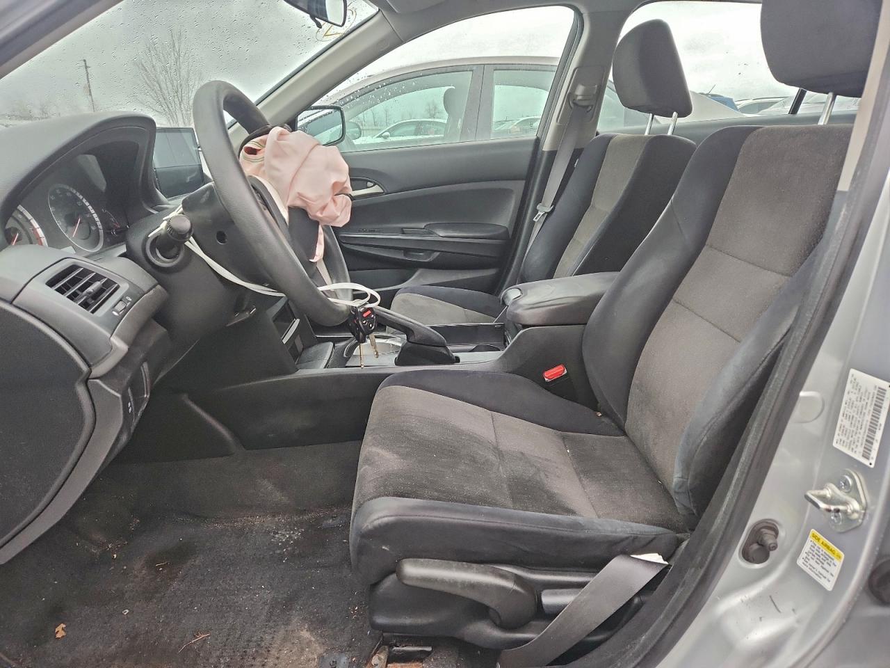 2010 HONDA ACCORD LX photo 7