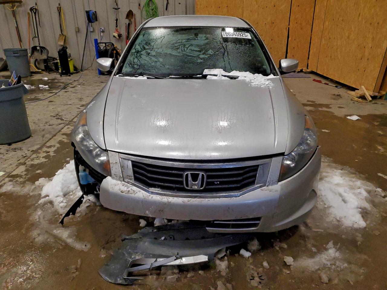 2010 HONDA ACCORD LX photo 5
