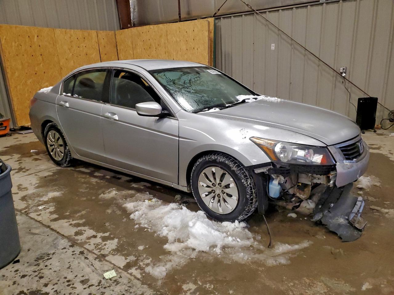 2010 HONDA ACCORD LX photo 4