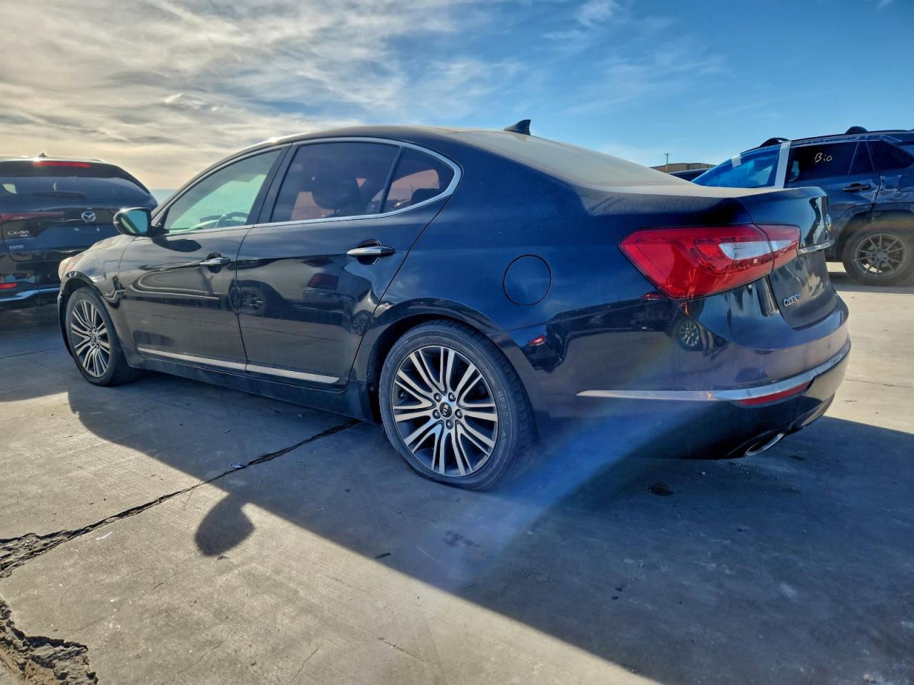 2015 KIA CADENZA PREMIUM photo 2