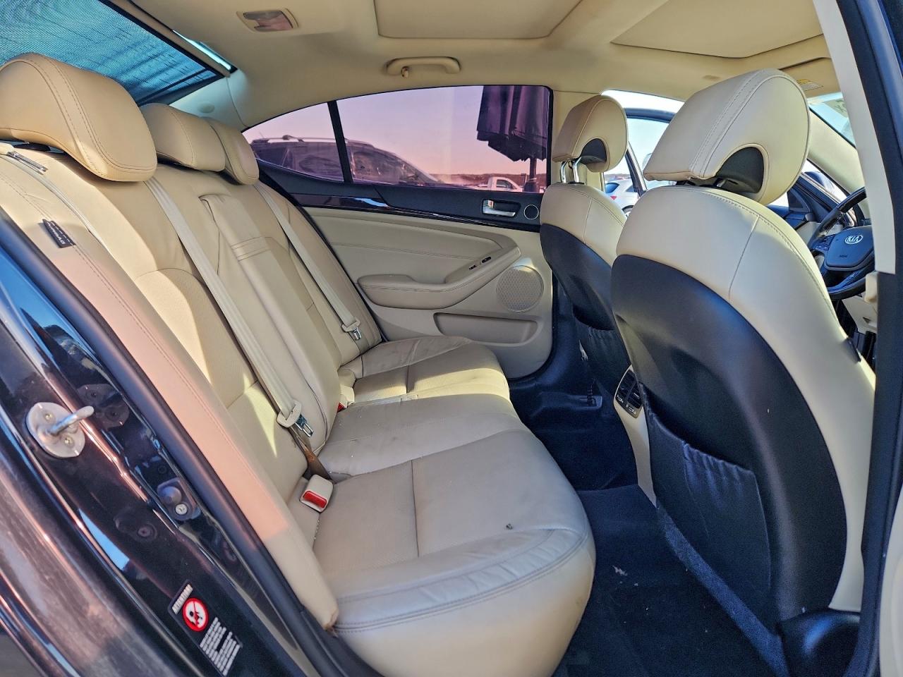 2015 KIA CADENZA PREMIUM photo 10