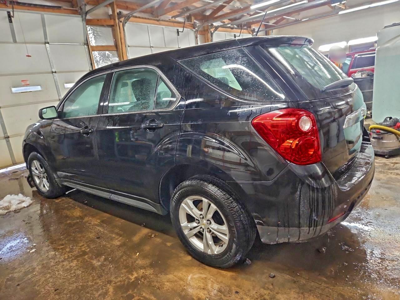 2013 CHEVROLET EQUINOX LS photo 2