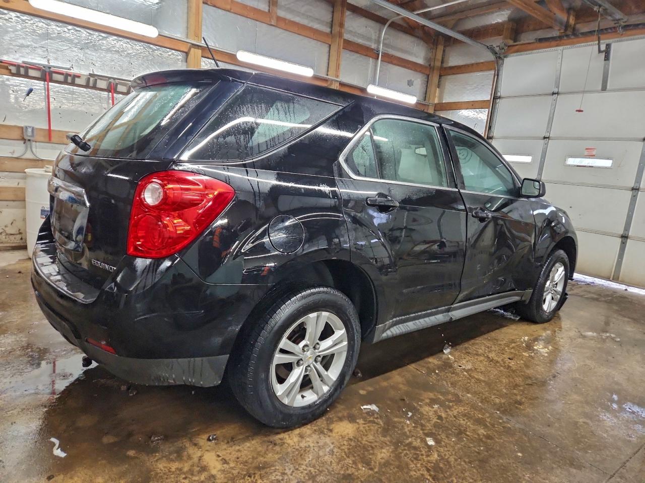 2013 CHEVROLET EQUINOX LS photo 3