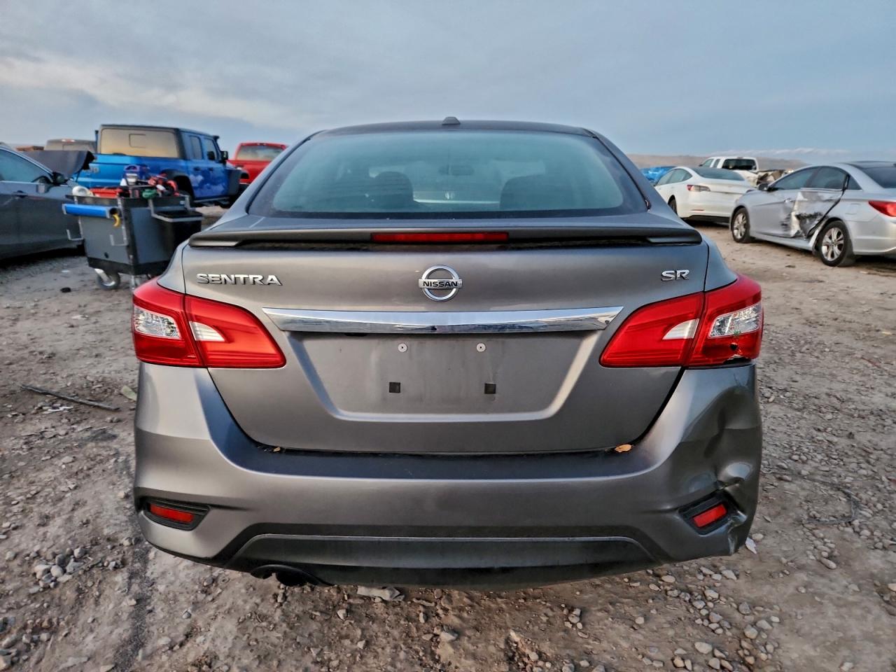 2019 NISSAN SENTRA S photo 6