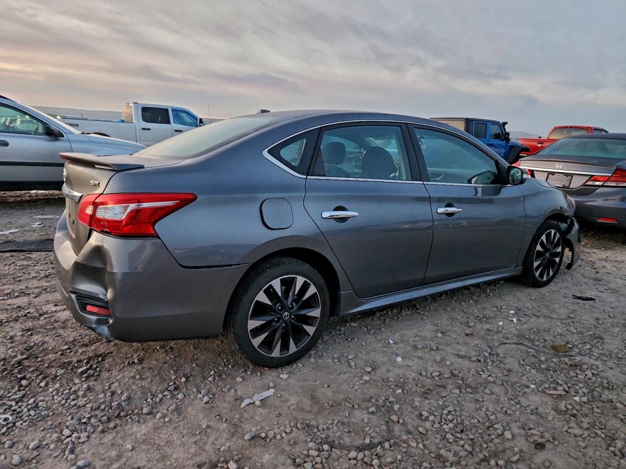 2019 NISSAN SENTRA S photo 3
