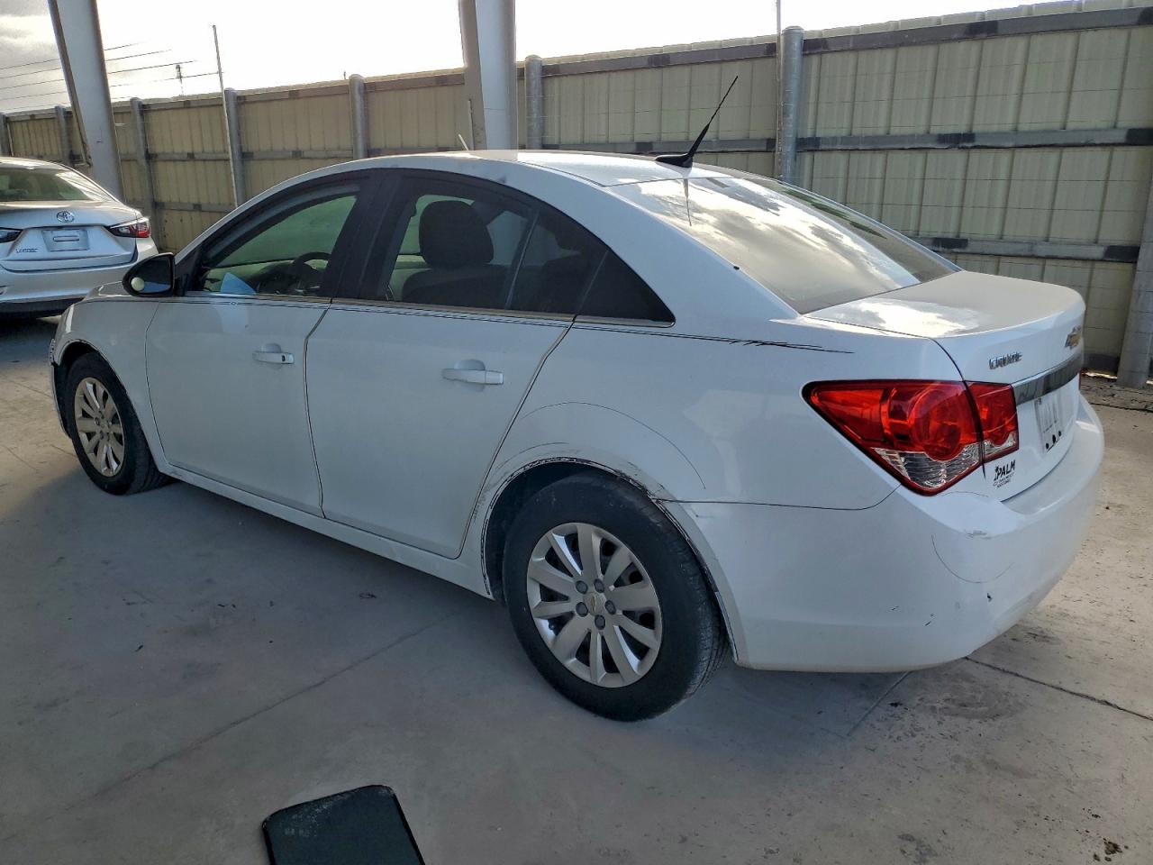 2011 CHEVROLET CRUZE LS photo 2