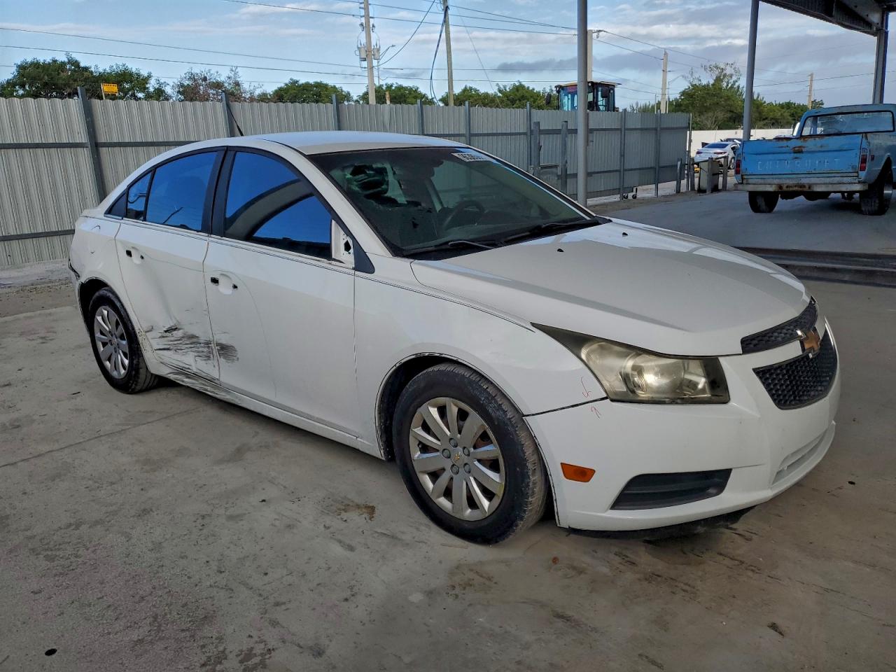 2011 CHEVROLET CRUZE LS photo 4