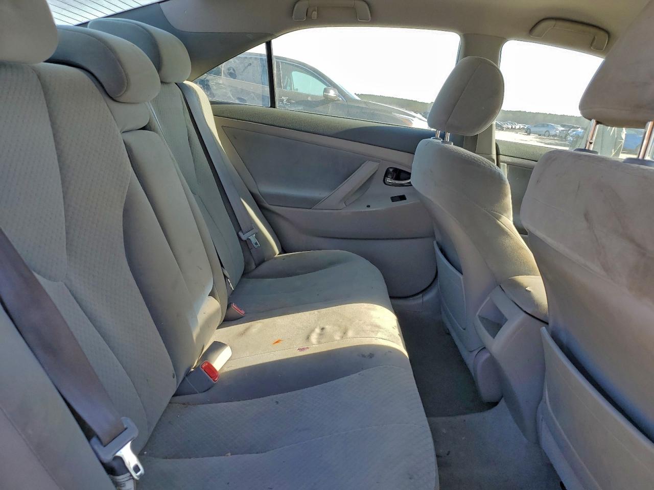 2009 TOYOTA CAMRY BASE photo 10