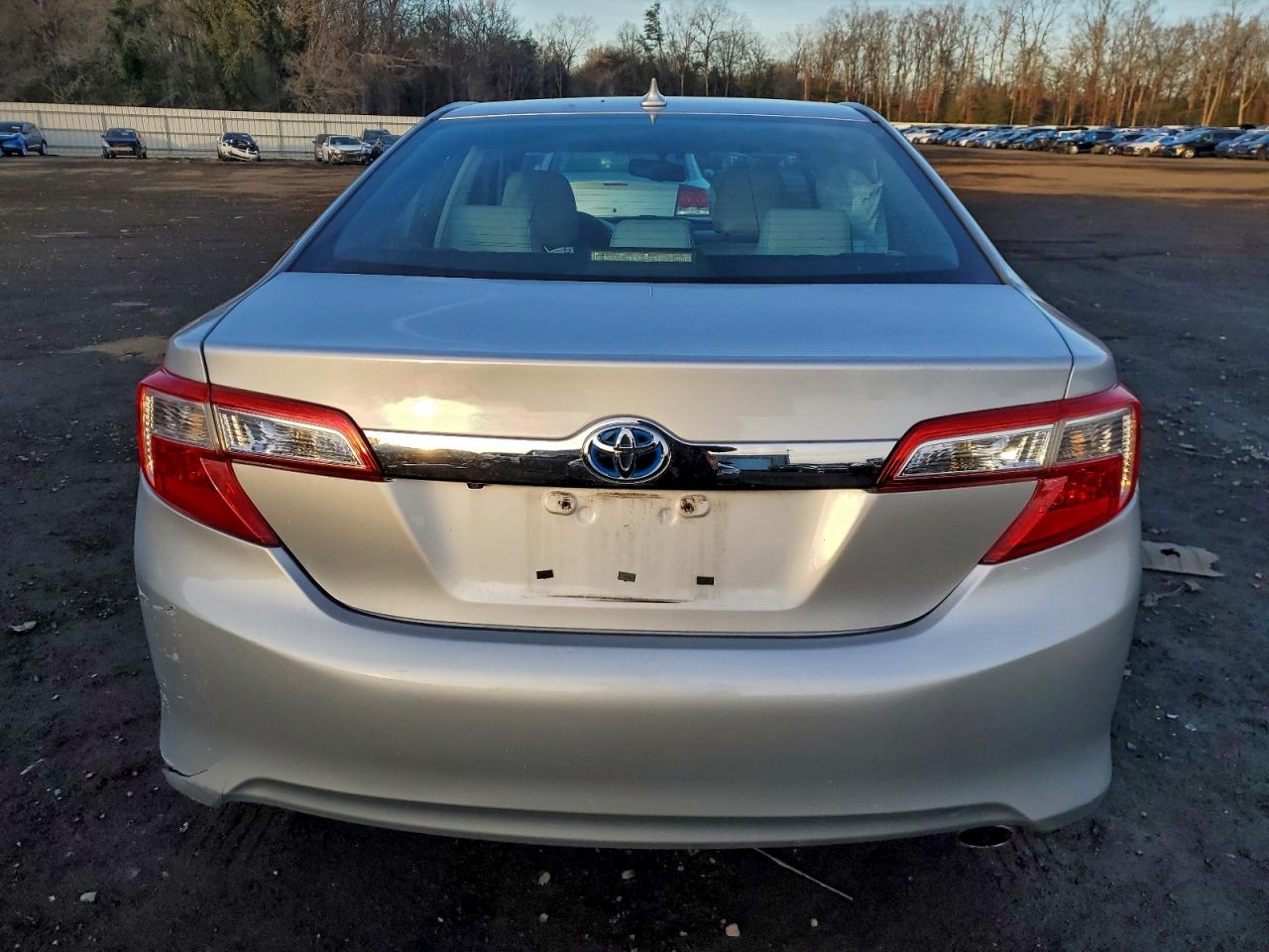2013 TOYOTA CAMRY HYBRID photo 6