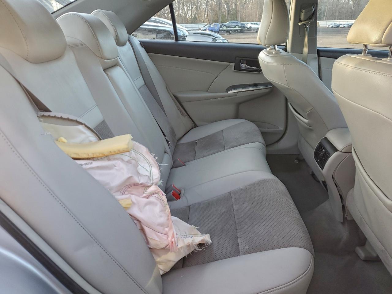 2013 TOYOTA CAMRY HYBRID photo 10