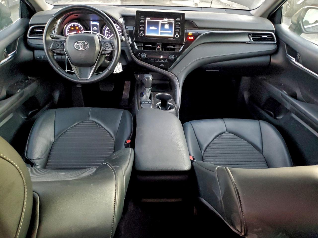 2022 TOYOTA CAMRY SE photo 8