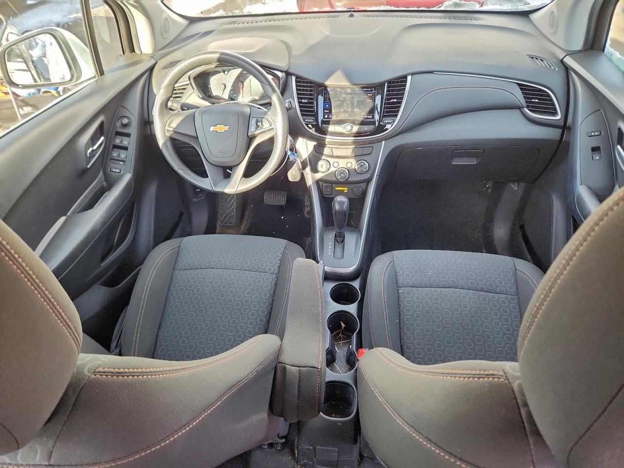 2020 CHEVROLET TRAX LS photo 8
