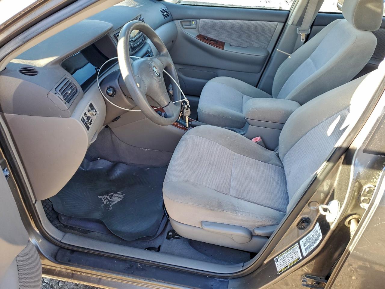 2006 TOYOTA COROLLA CE photo 7