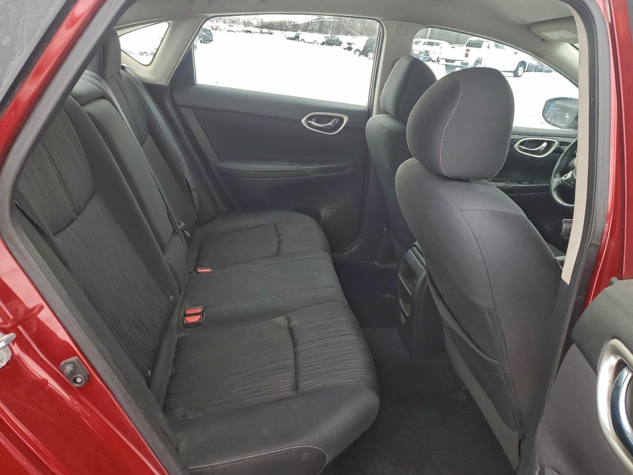 2018 NISSAN SENTRA S photo 10
