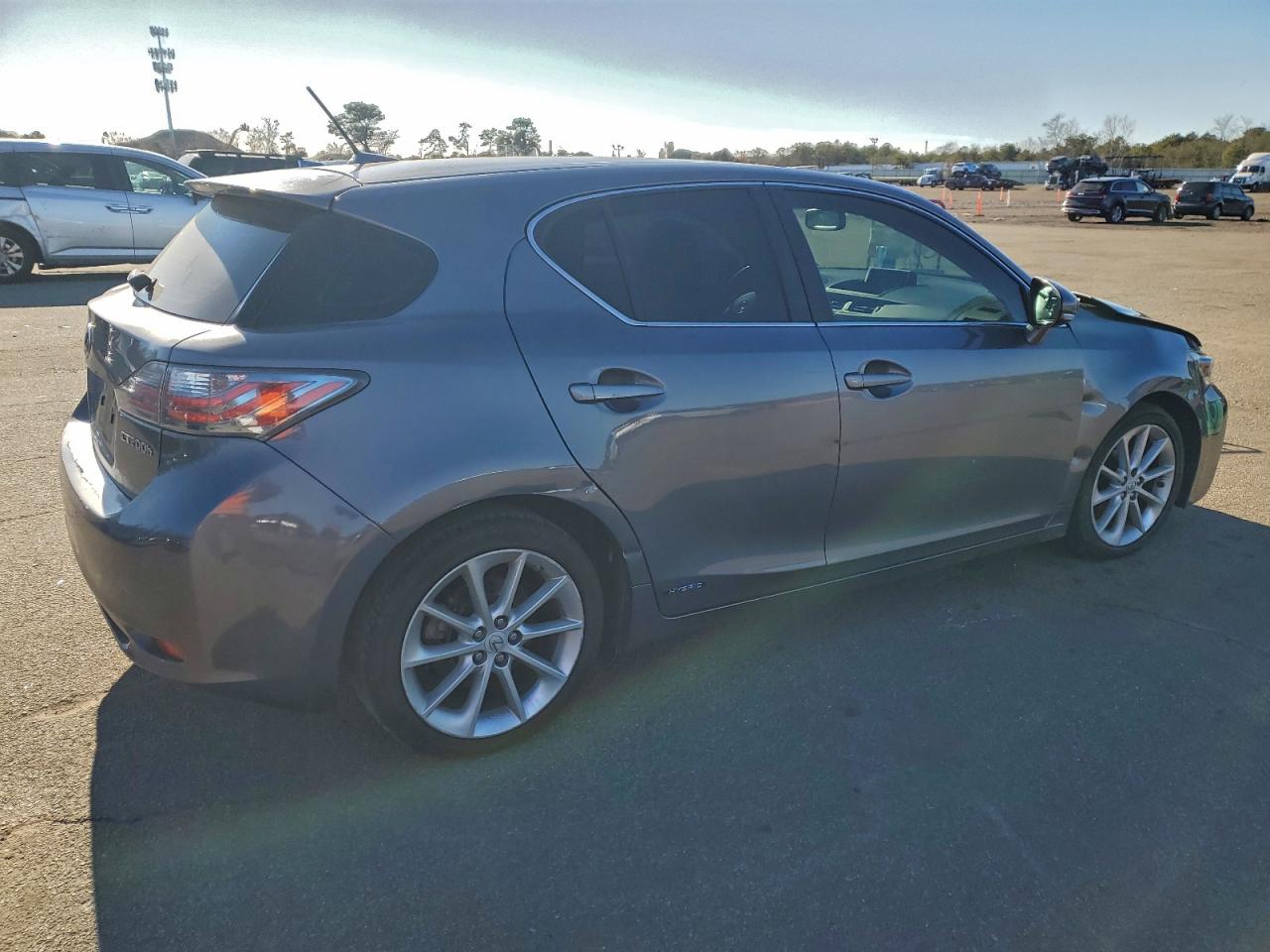 2013 LEXUS CT 200 photo 3