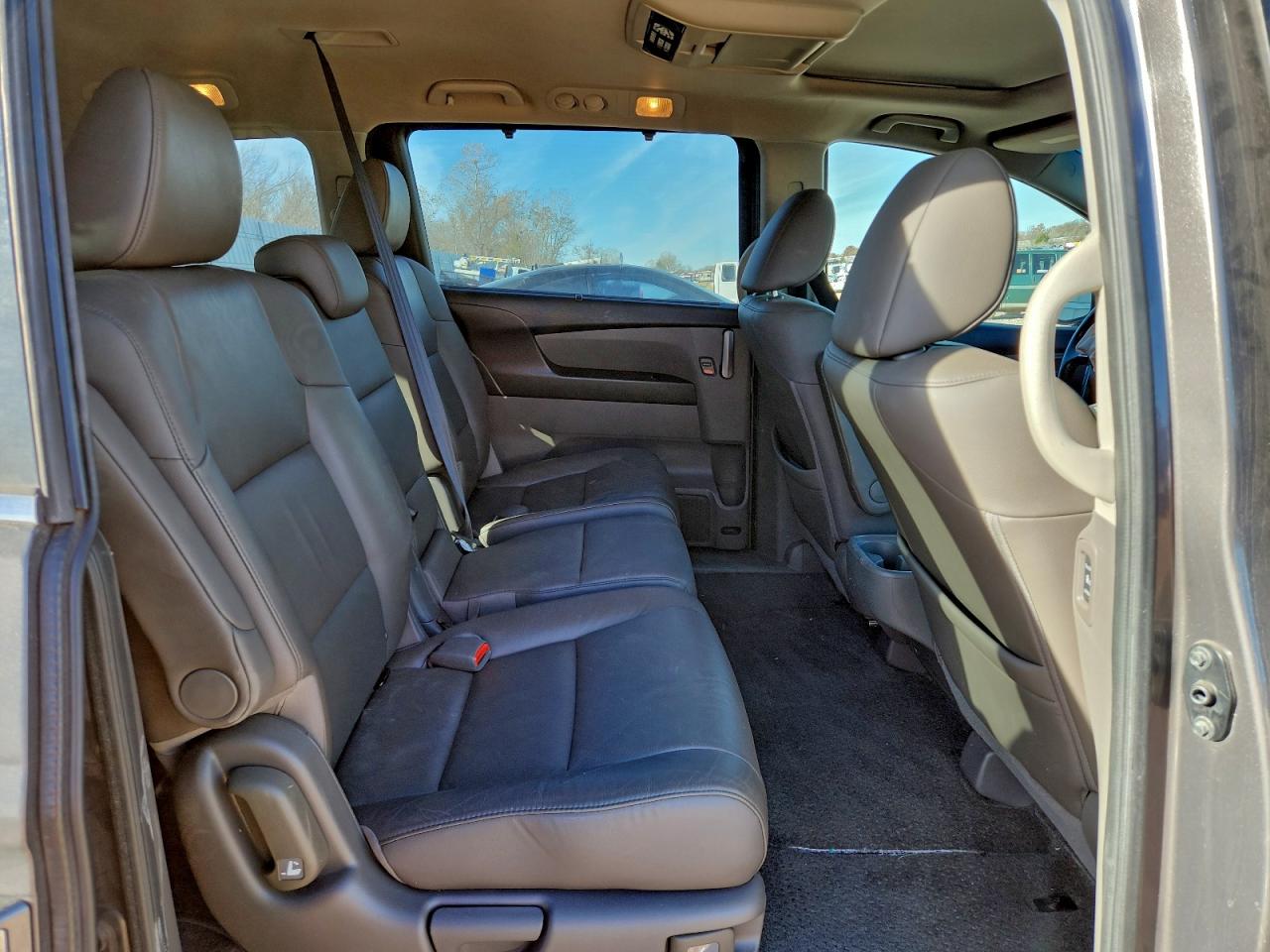 2012 HONDA ODYSSEY EXL photo 11