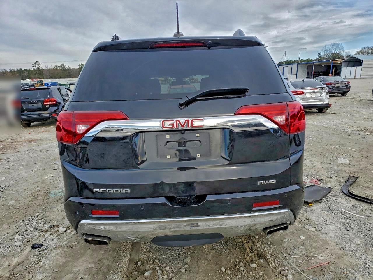 2017 GMC ACADIA DENALI photo 6