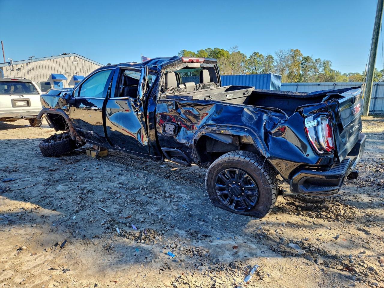2021 GMC SIERRA K3500 DENALI photo 2