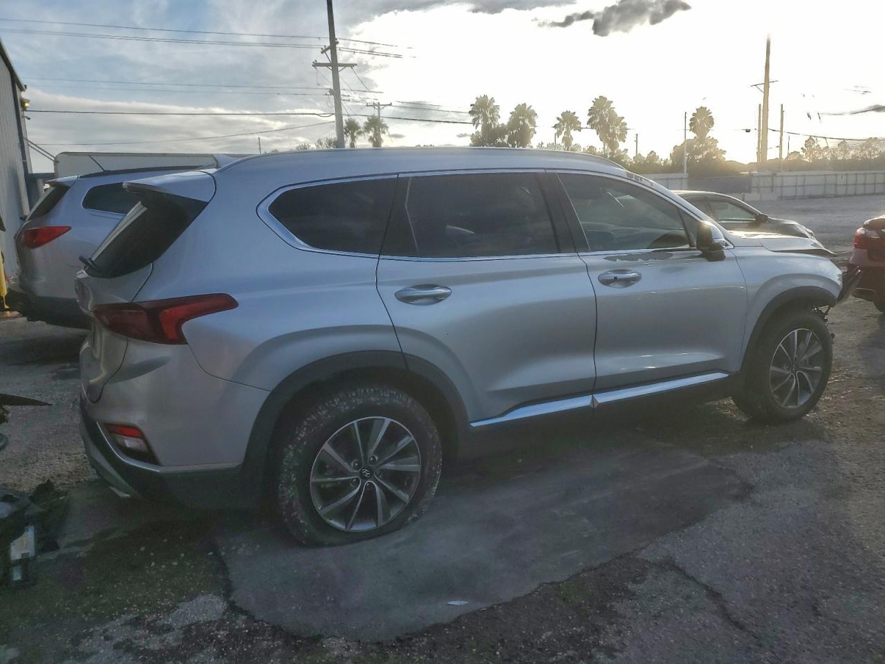2019 HYUNDAI SANTA FE LIMITED photo 3