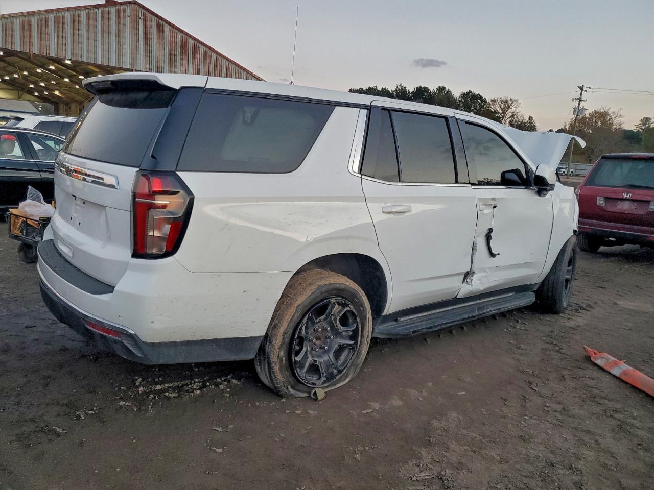 2023 CHEVROLET TAHOE C1500 photo 3