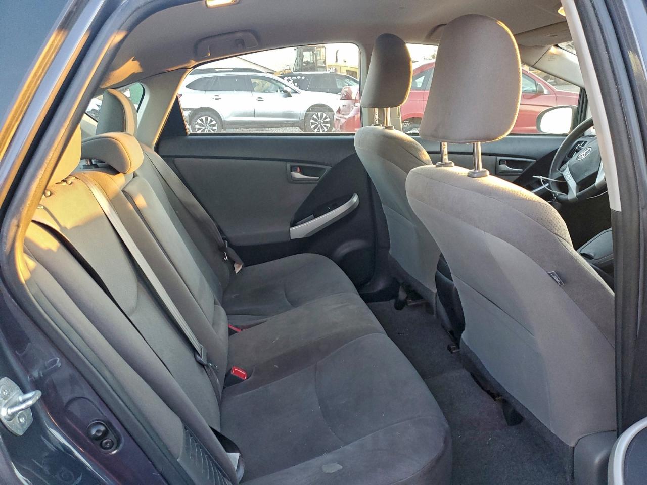2014 TOYOTA PRIUS photo 11