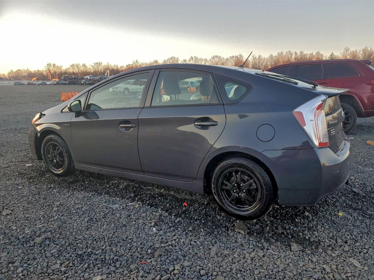 2014 TOYOTA PRIUS photo 2