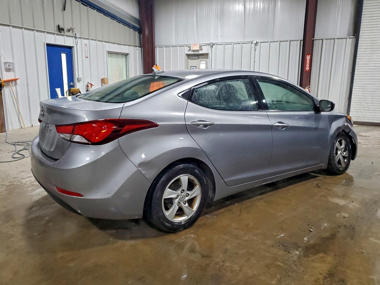 2014 HYUNDAI ELANTRA SE photo 3