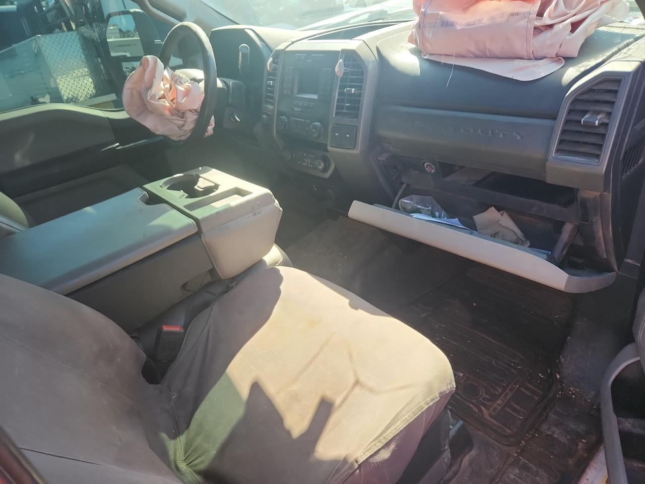 2020 FORD F550 photo 8