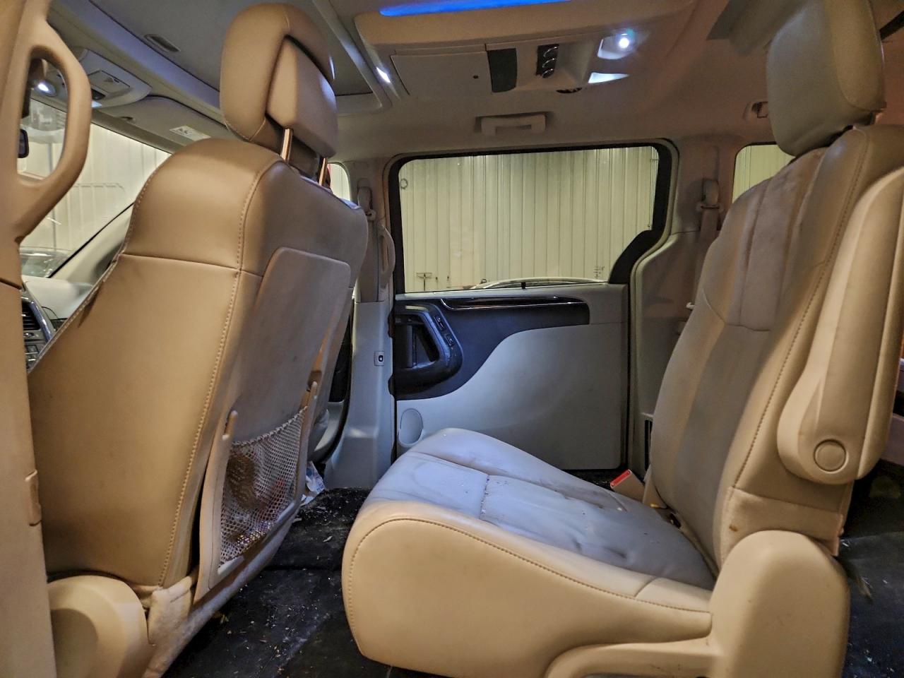 2013 CHRYSLER TOWN & COUNTRY LIMITED photo 21