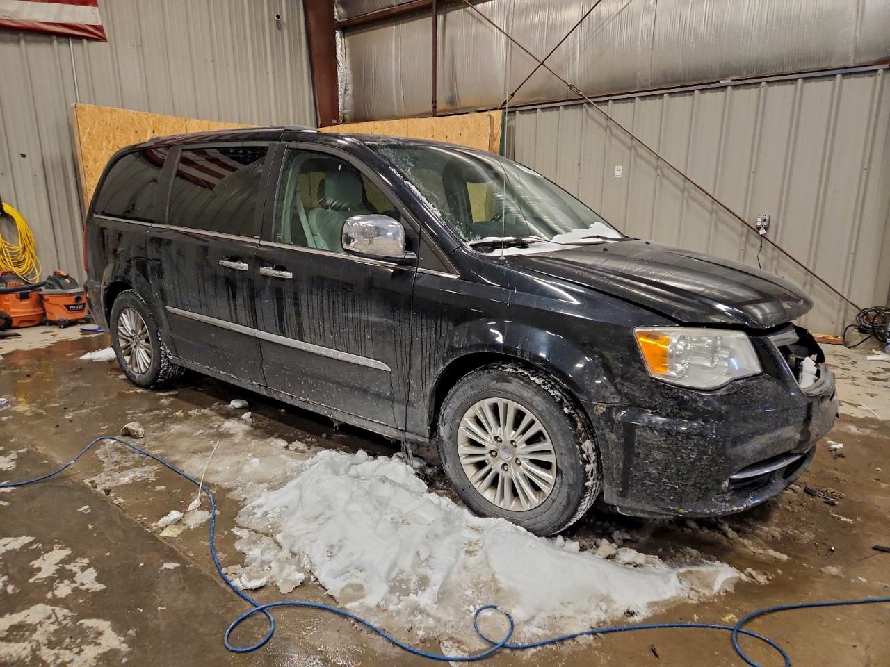 2013 CHRYSLER TOWN & COUNTRY LIMITED photo 7