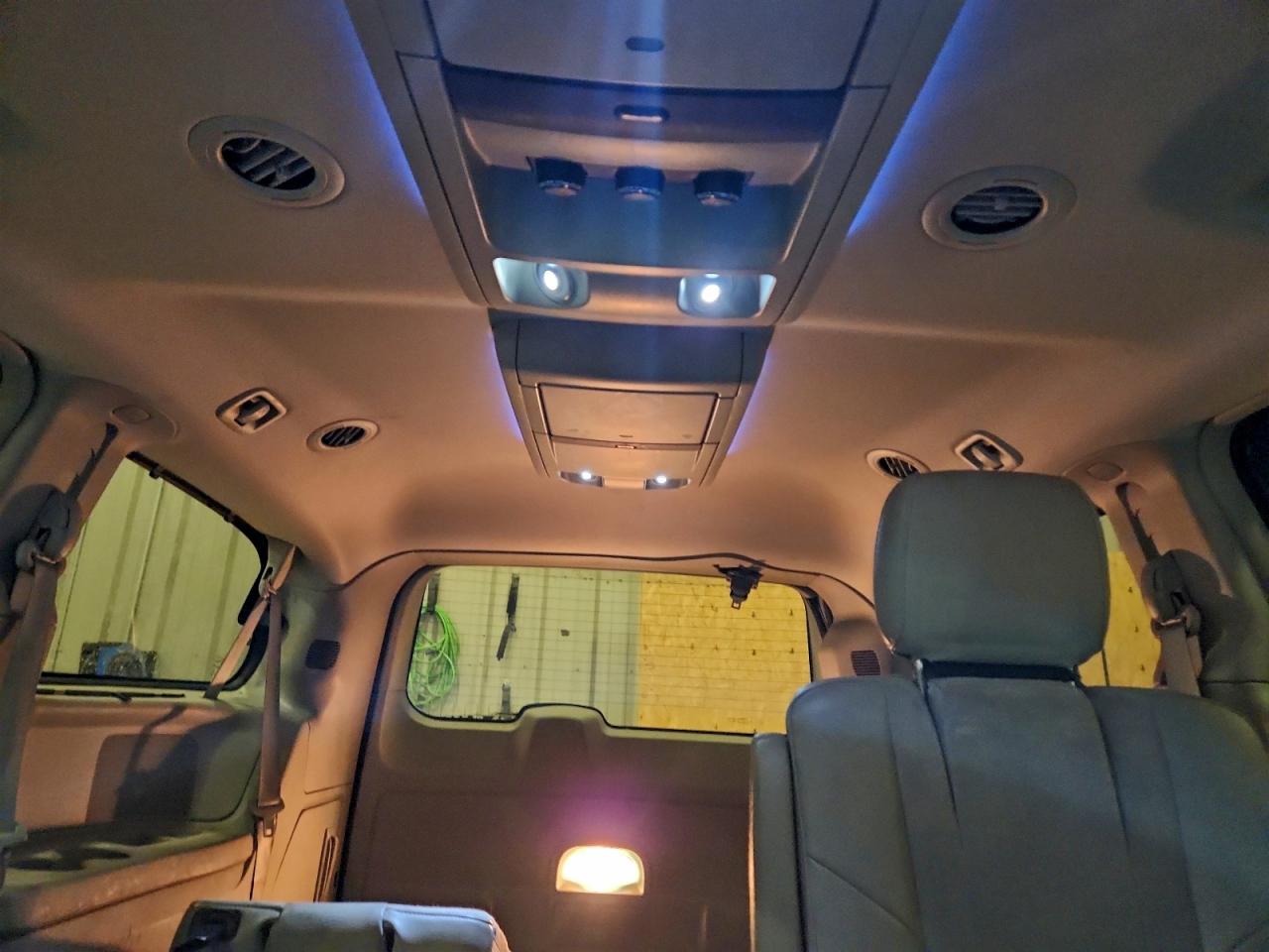 2013 CHRYSLER TOWN & COUNTRY LIMITED photo 19