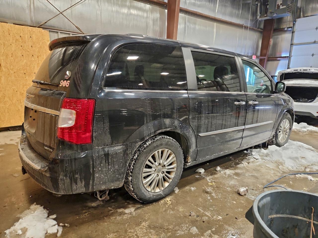 2013 CHRYSLER TOWN & COUNTRY LIMITED photo 5