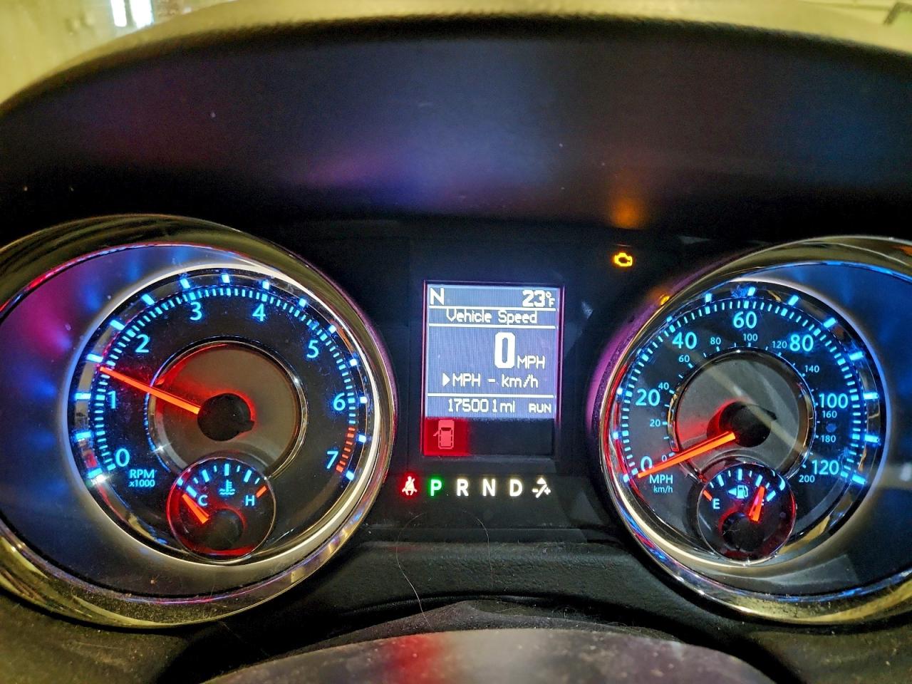 2013 CHRYSLER TOWN & COUNTRY LIMITED photo 17