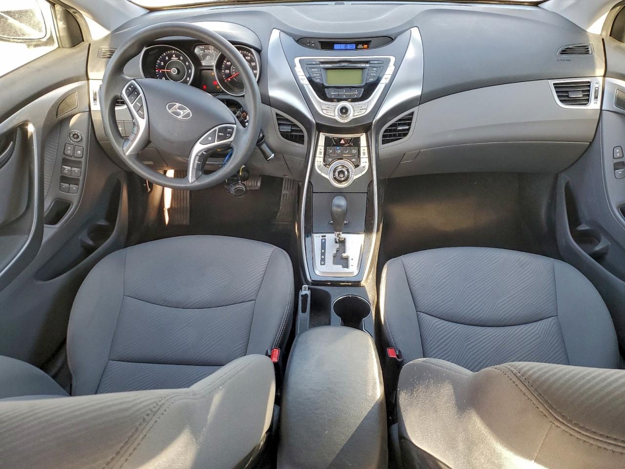 2013 HYUNDAI ELANTRA GLS photo 8
