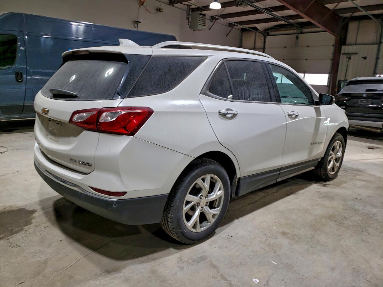 2018 CHEVROLET EQUINOX PREMIER photo 3
