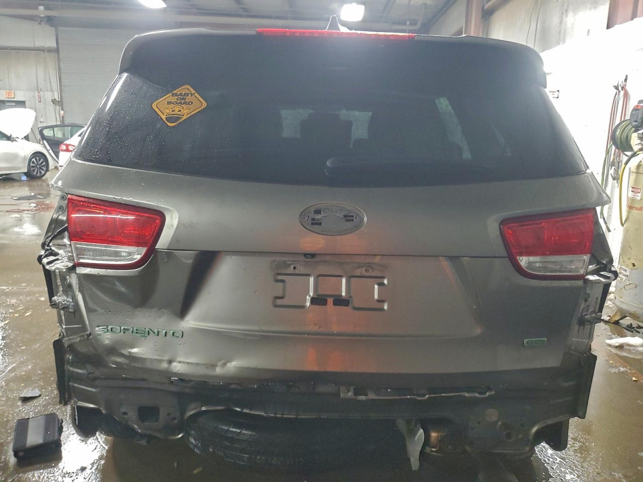 2016 KIA SORENTO LX photo 6