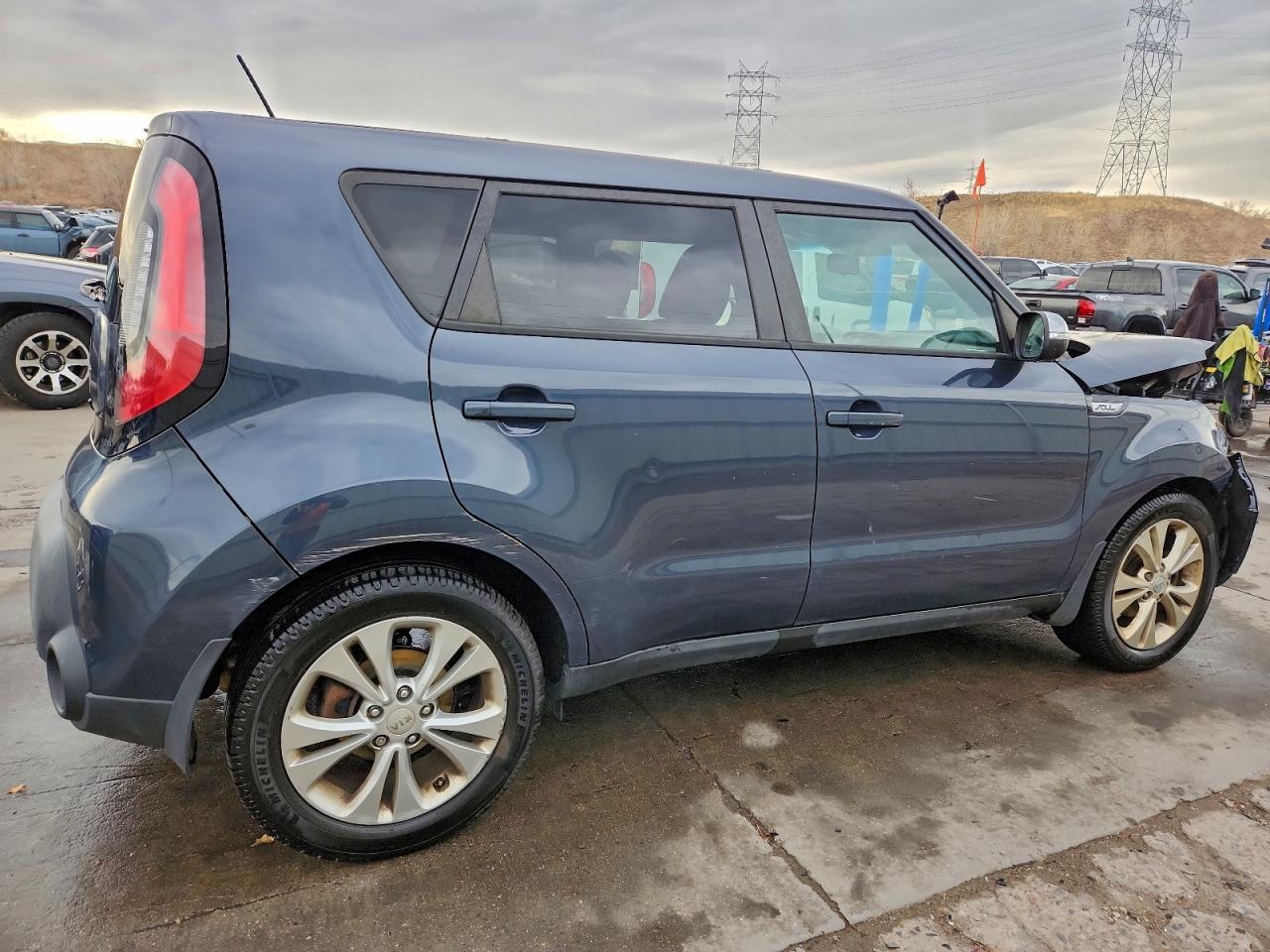 2014 KIA SOUL + photo 3