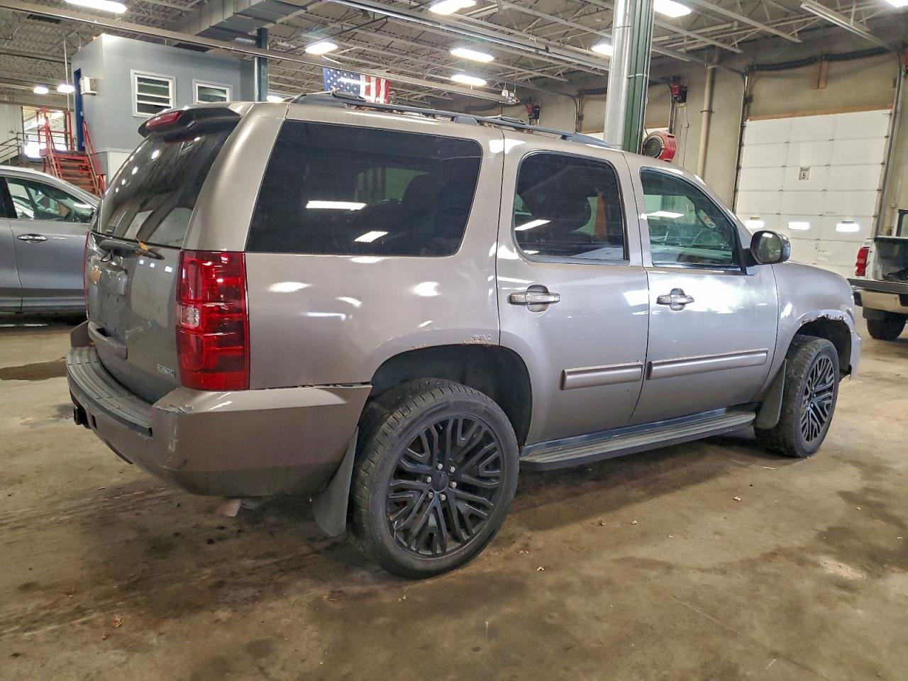 2012 CHEVROLET TAHOE K1500 LS photo 3