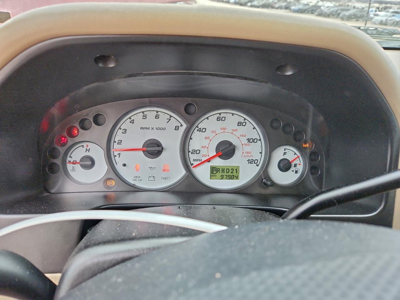 2004 FORD ESCAPE XLT photo 9