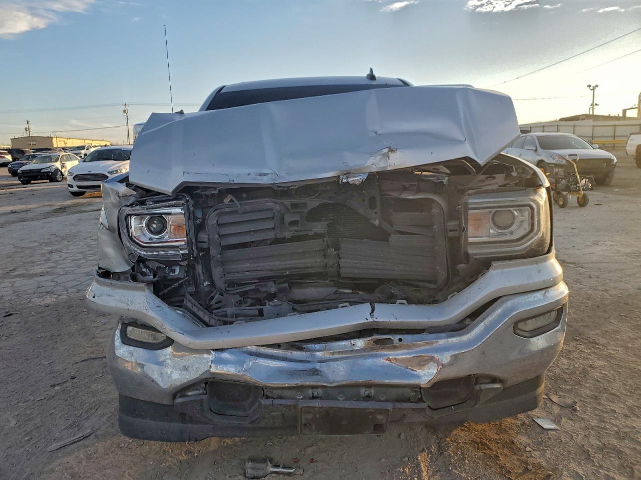 2017 GMC SIERRA C1500 SLT photo 5