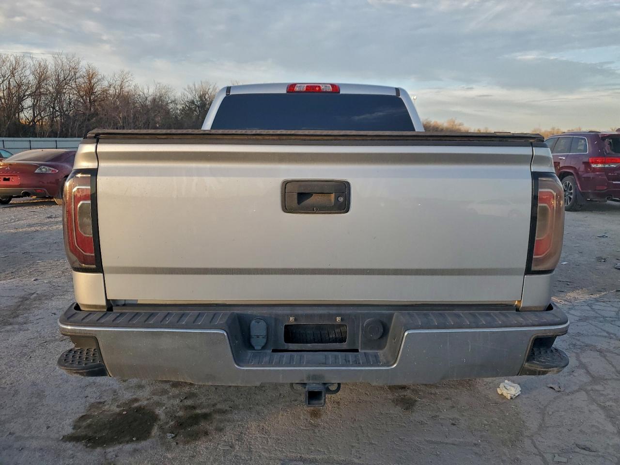 2017 GMC SIERRA C1500 SLT photo 6