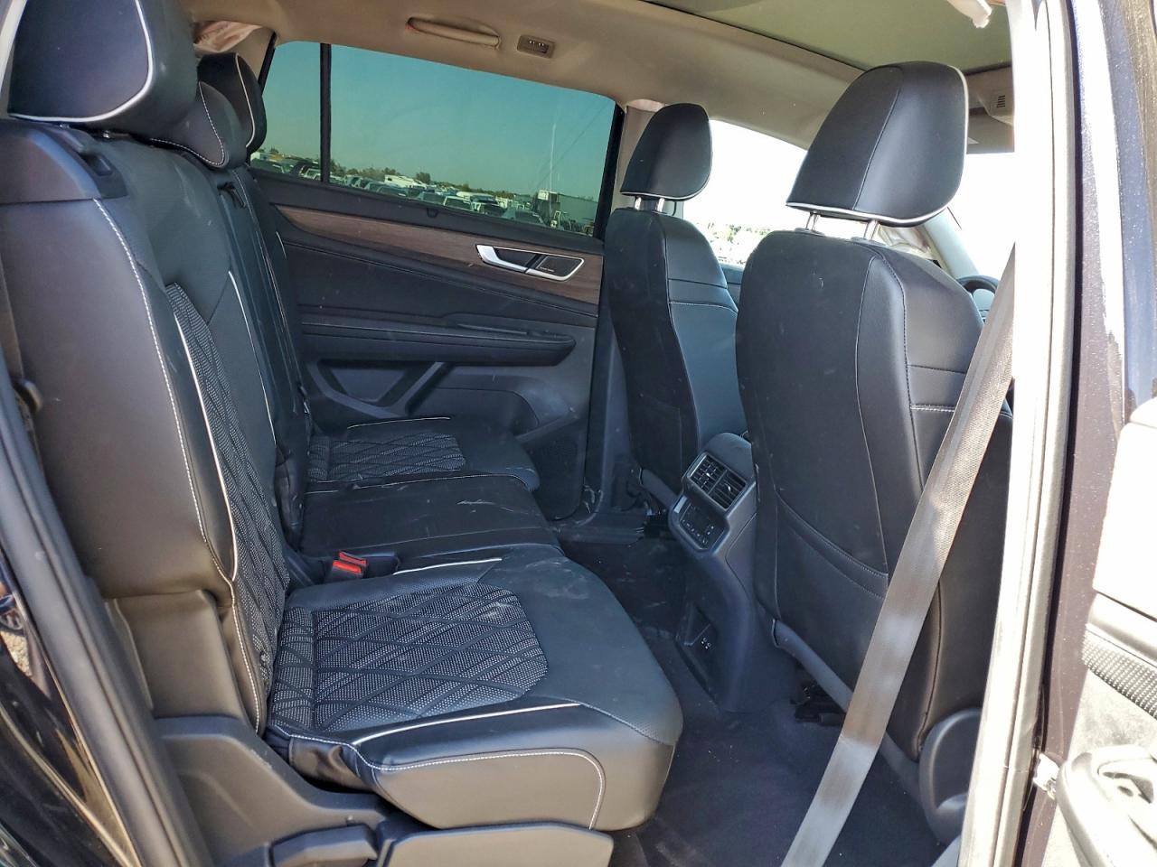 2024 VOLKSWAGEN ATLAS SEL PREMIUM R-LINE photo 10